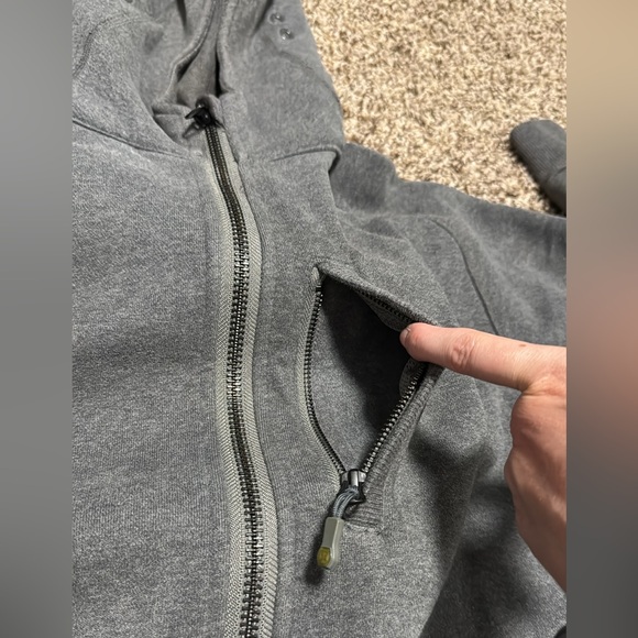 Men's Lululemon Scuba Heavyweight Full Zip Hoodie - Picture 4 of 6